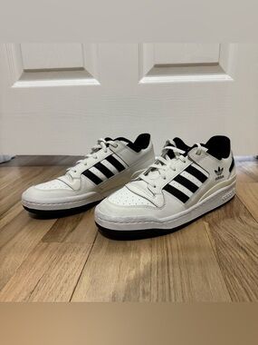 Adidas Men's Forum Low Classic Shoes